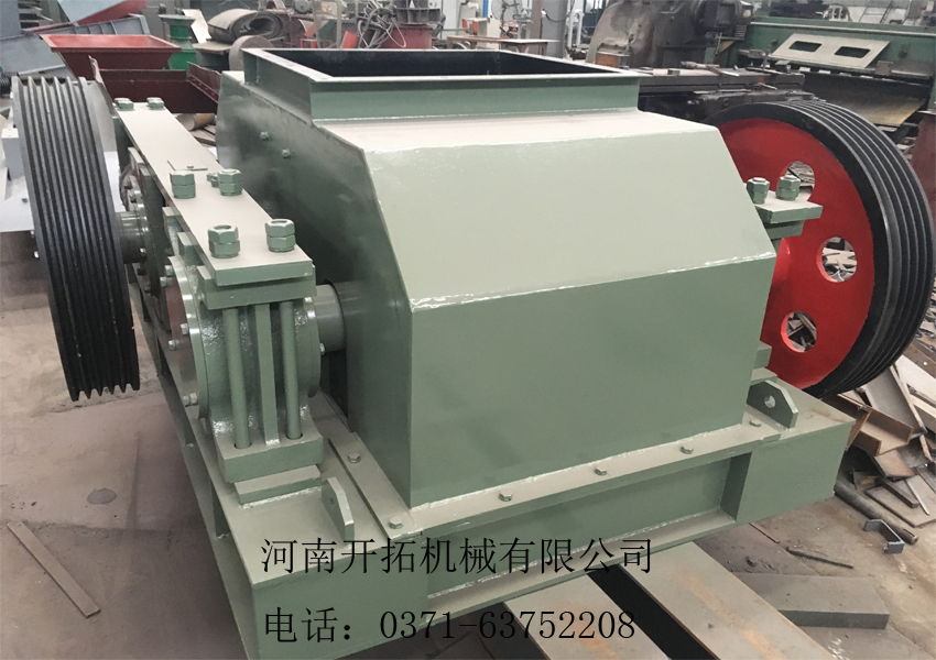 雙齒輥式破碎機(jī) 雙齒輥式破碎機(jī)